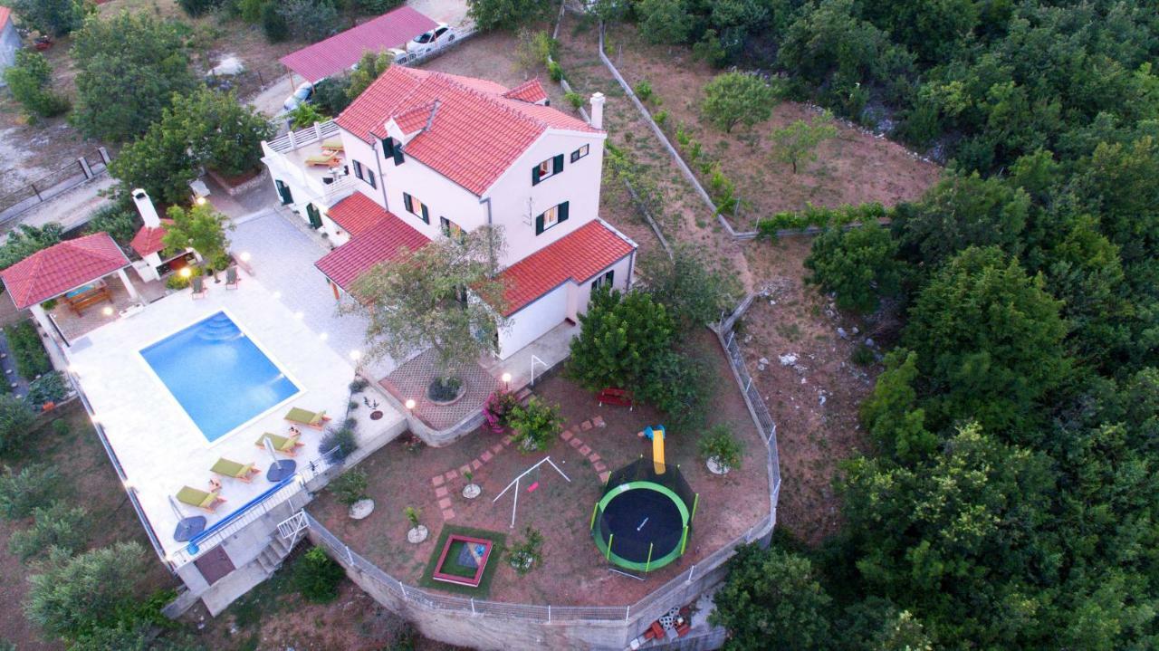 Holiday Home Koprivno Экстерьер фото